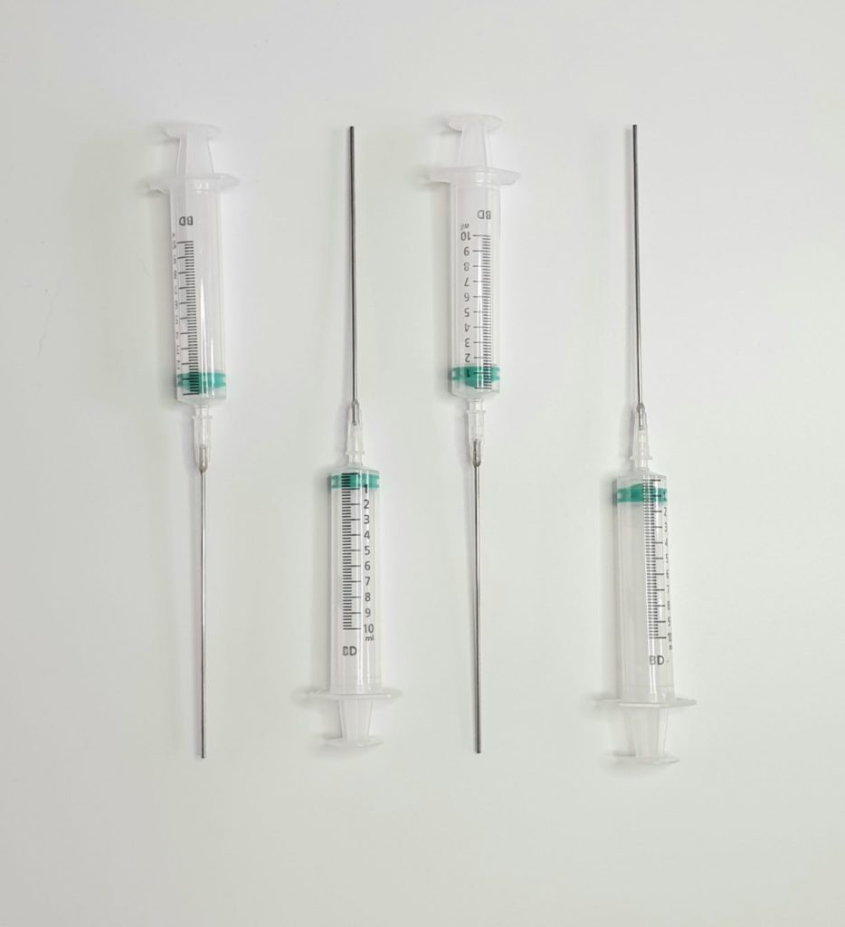Set of 4 Blunt needle Syringes